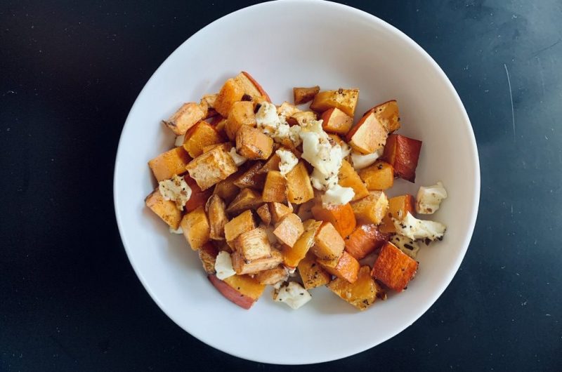 Ofenkürbis mit Süßkartoffel und Feta