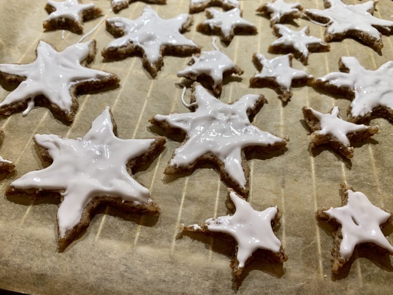 Zimtsterne verzieren Zimtsterne verzieren