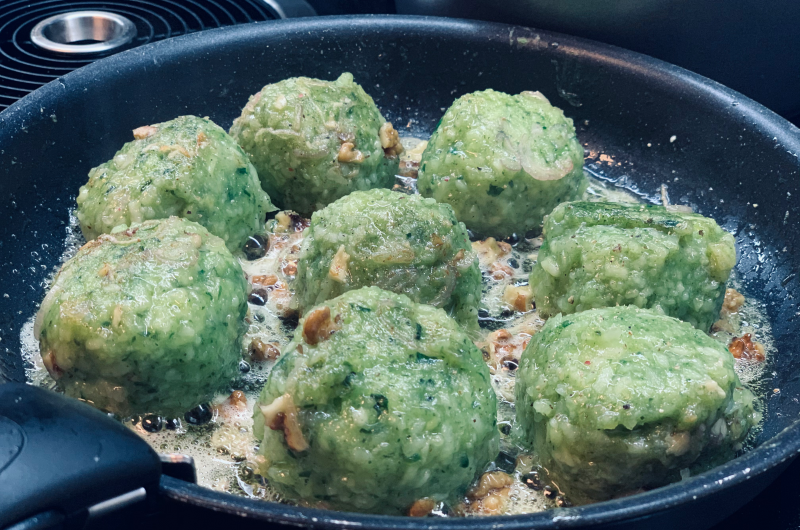 Schnelle Spinatknödel - Skihütten-Lieblinge für Zuhause