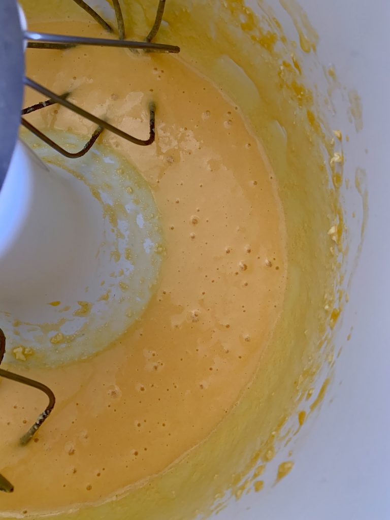 Eigelbe vermischen Eigelbe vermischen