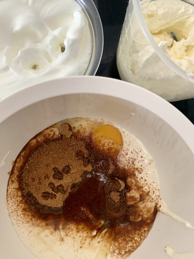 Zutaten für die Schmandschicht Zutaten für die Schmandschicht