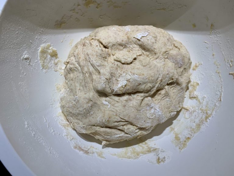 Gekneteter Hefeteig Gekneteter Hefeteig