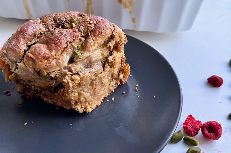 American-Style Hefeschnecken mit Pistazienfüllung