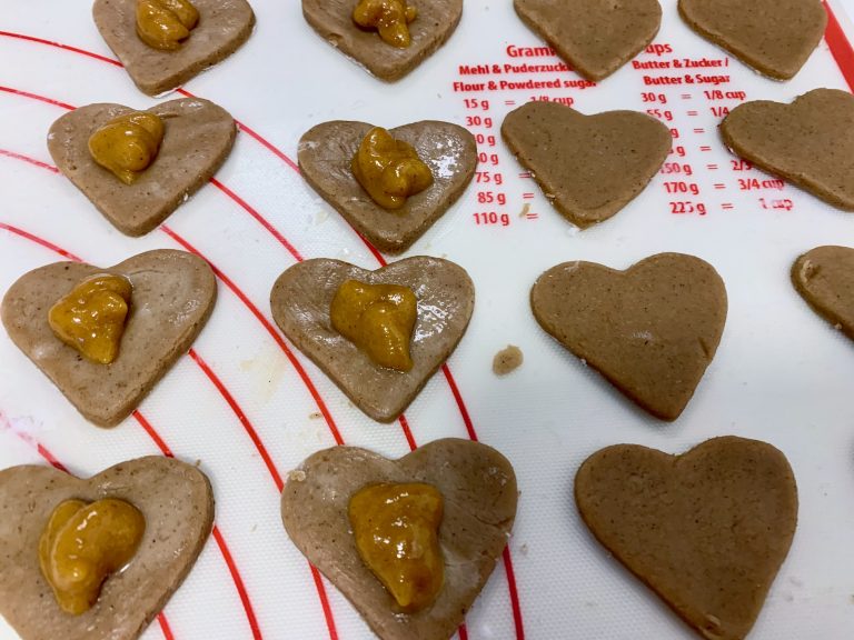 Glutenfreie gefüllte Lebkuchenherzen - 1 Glutenfreie gefüllte Lebkuchenherzen - 1
