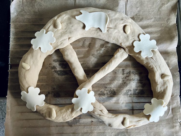 Brezel verzieren Brezel verzieren