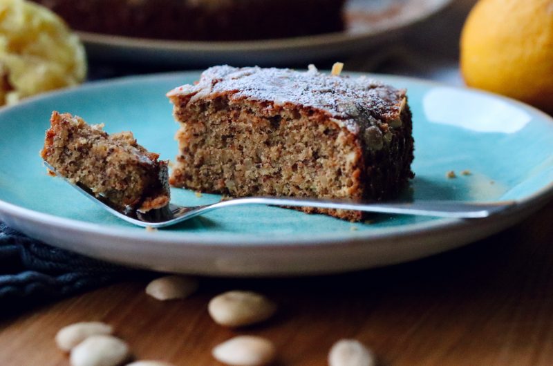 Luftig-leichter und glutenfreier Zitronen-Mandelkuchen