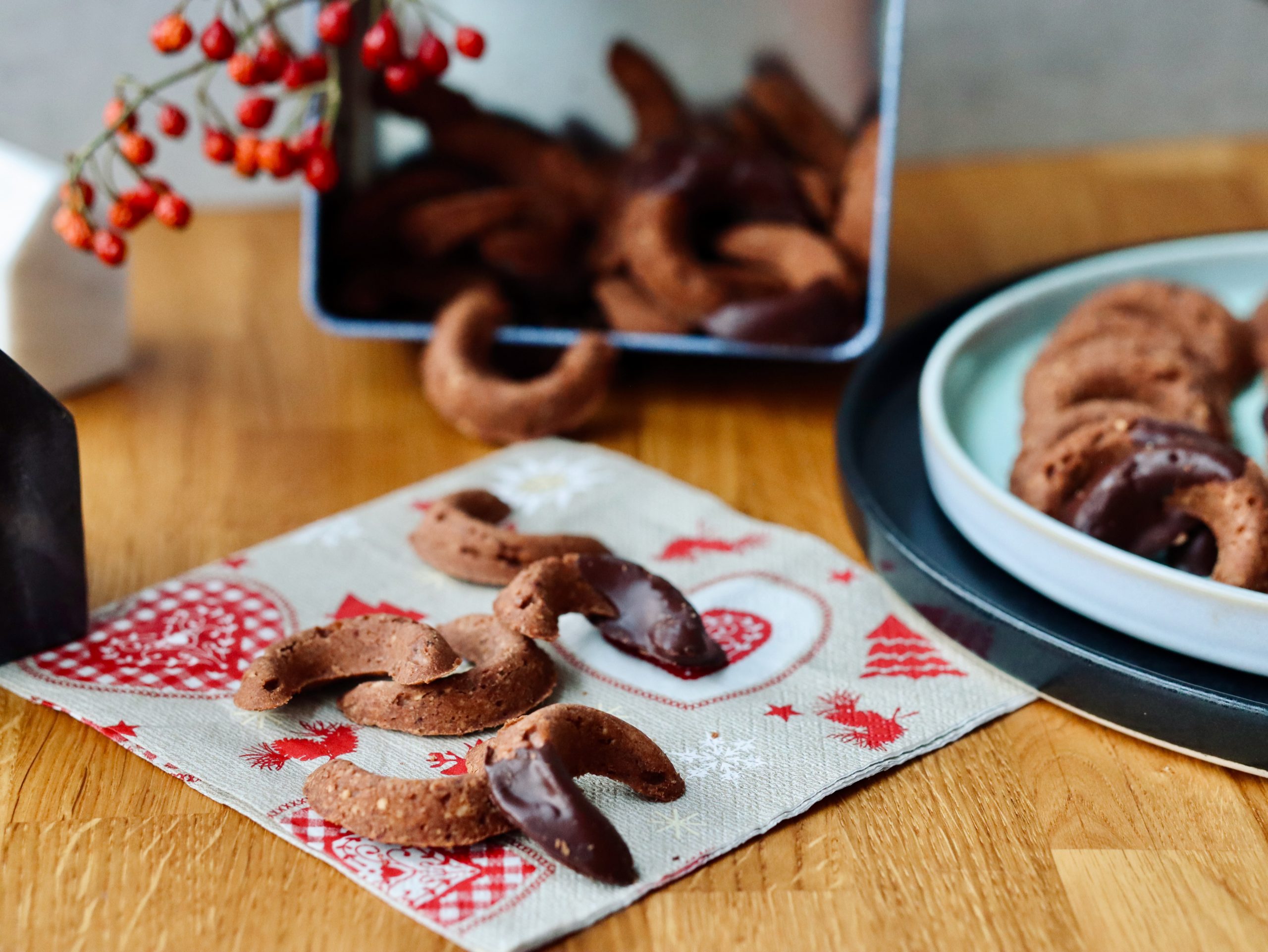 Schoko-Haselnuss Kipferl - Take a bite or two Schoko-Haselnuss Kipferl - Take a bite or two